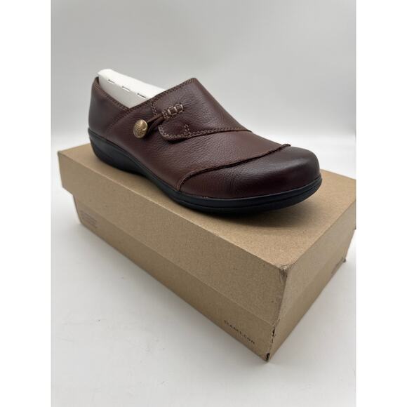 New Clarks Collection Women’s Brown Leather Loafer Slip On Shoes Size 9W Comfort - Picture 1 of 3